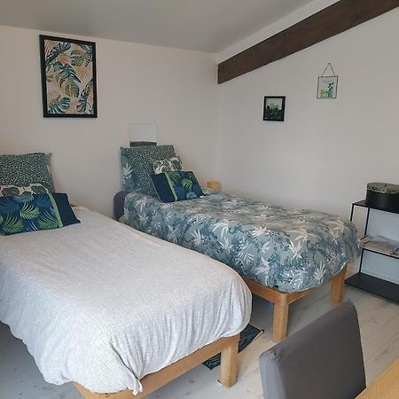 Millac  Un Air De Campagne B&B 외부 사진